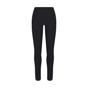 SKIMS Butt Enhancing Padded Leggings